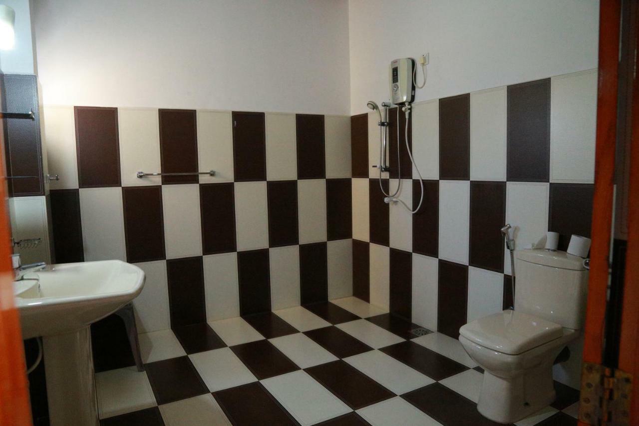 The King Apartment Hikkaduwa Ngoại thất bức ảnh